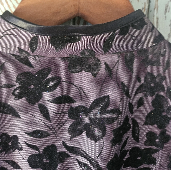 XXL Black mandarin top - Picture 7 of 10